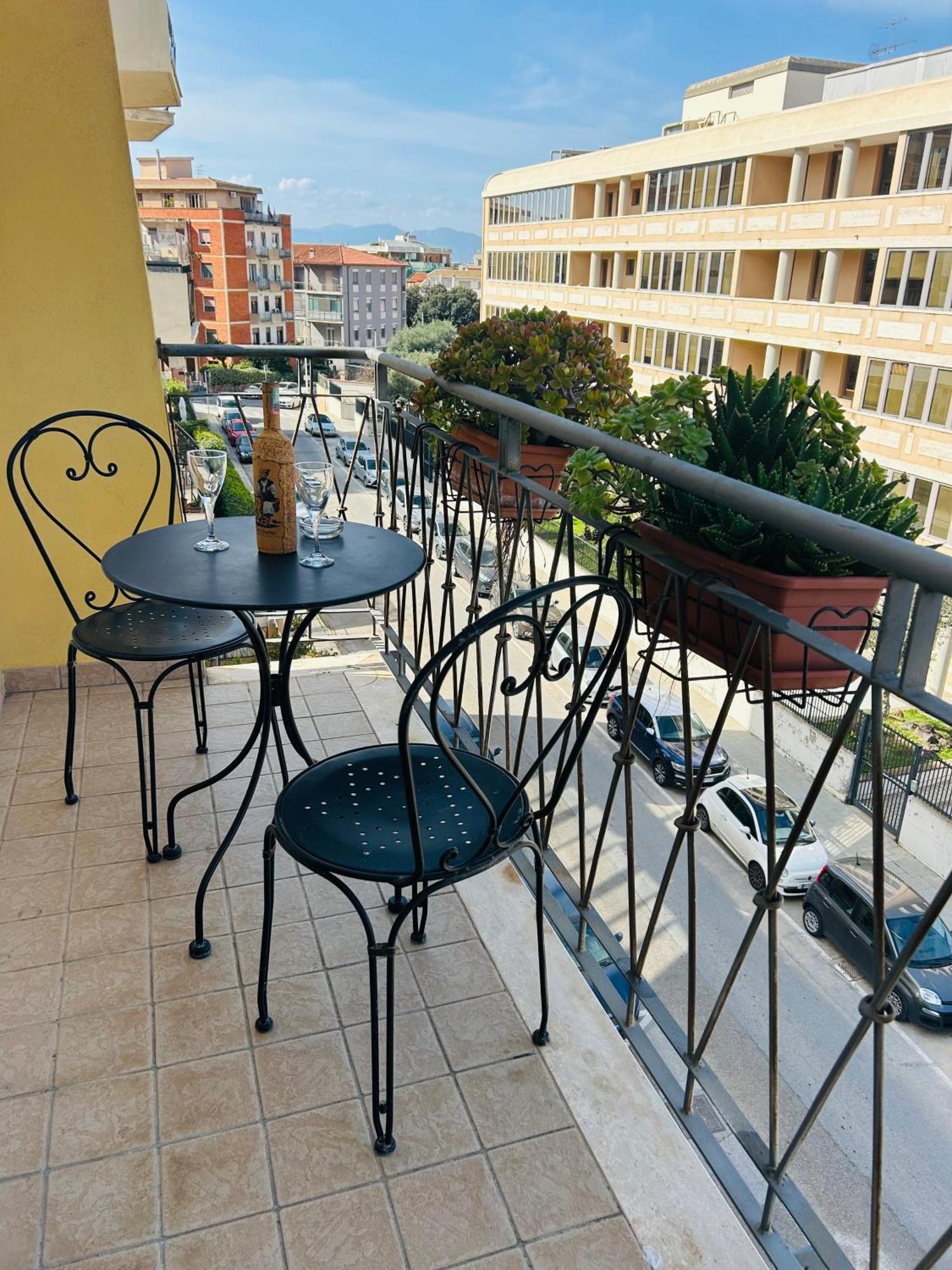 Monte Urpinu Modern Flat Apartment Cagliari Exterior photo